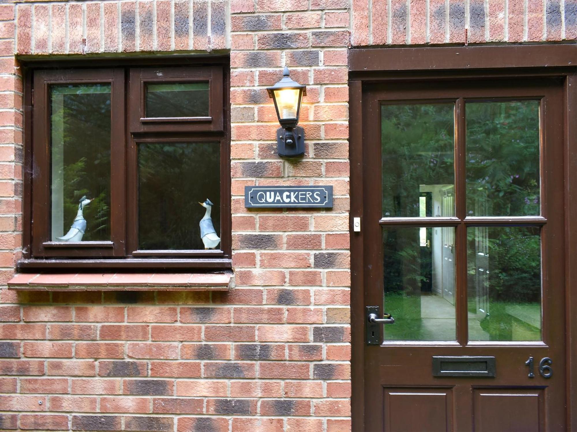 Quackers Villa วิทบี ภายนอก รูปภาพ